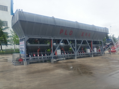 Large capacity aggregate batching machine 