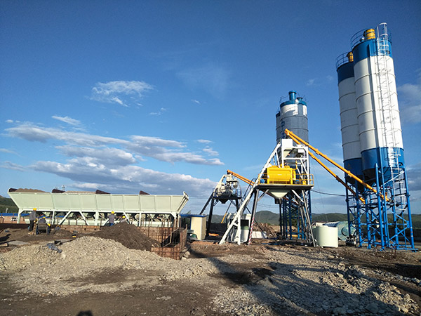 Construction of HZS75 concrete mixing plant on Alshan Highway