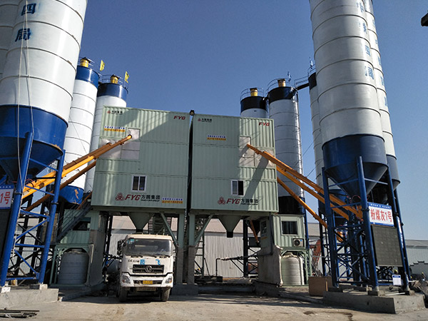 Zhengzhou South Station Expansion Project HZS180 Box Concrete Mixing Plant