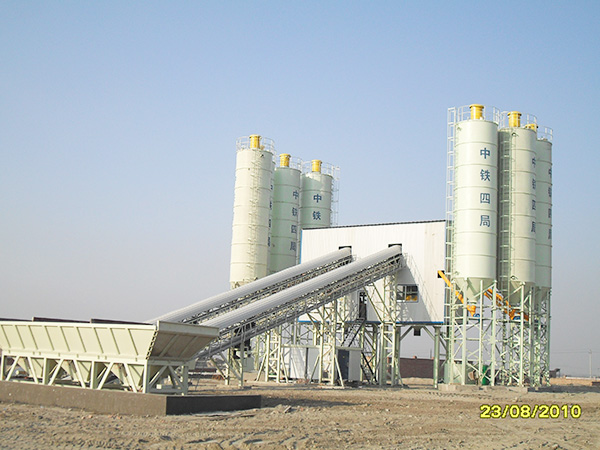 Construction of HZS90 concrete mixing plant for consolidation line