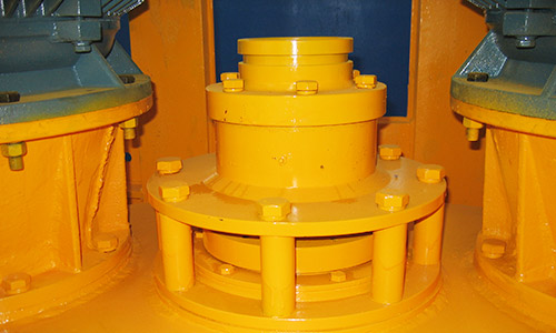 Unique power head sealing structure 