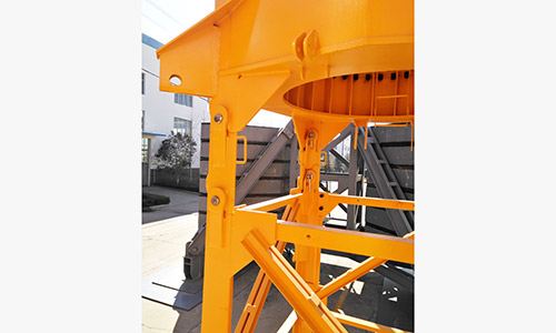 Tower crane rotation 