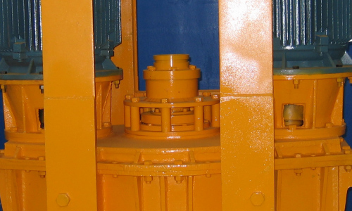 Unique power head sealing structure 