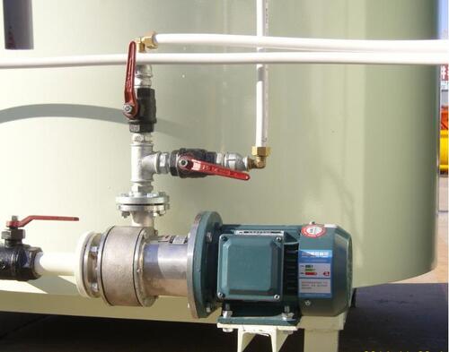 Liquid additive precision metering device 